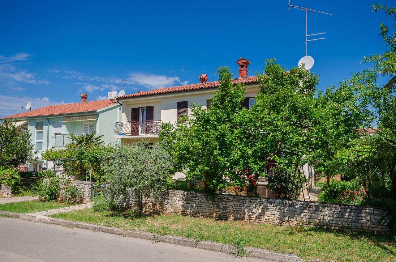 Apartments Milan Poreč Exterior foto